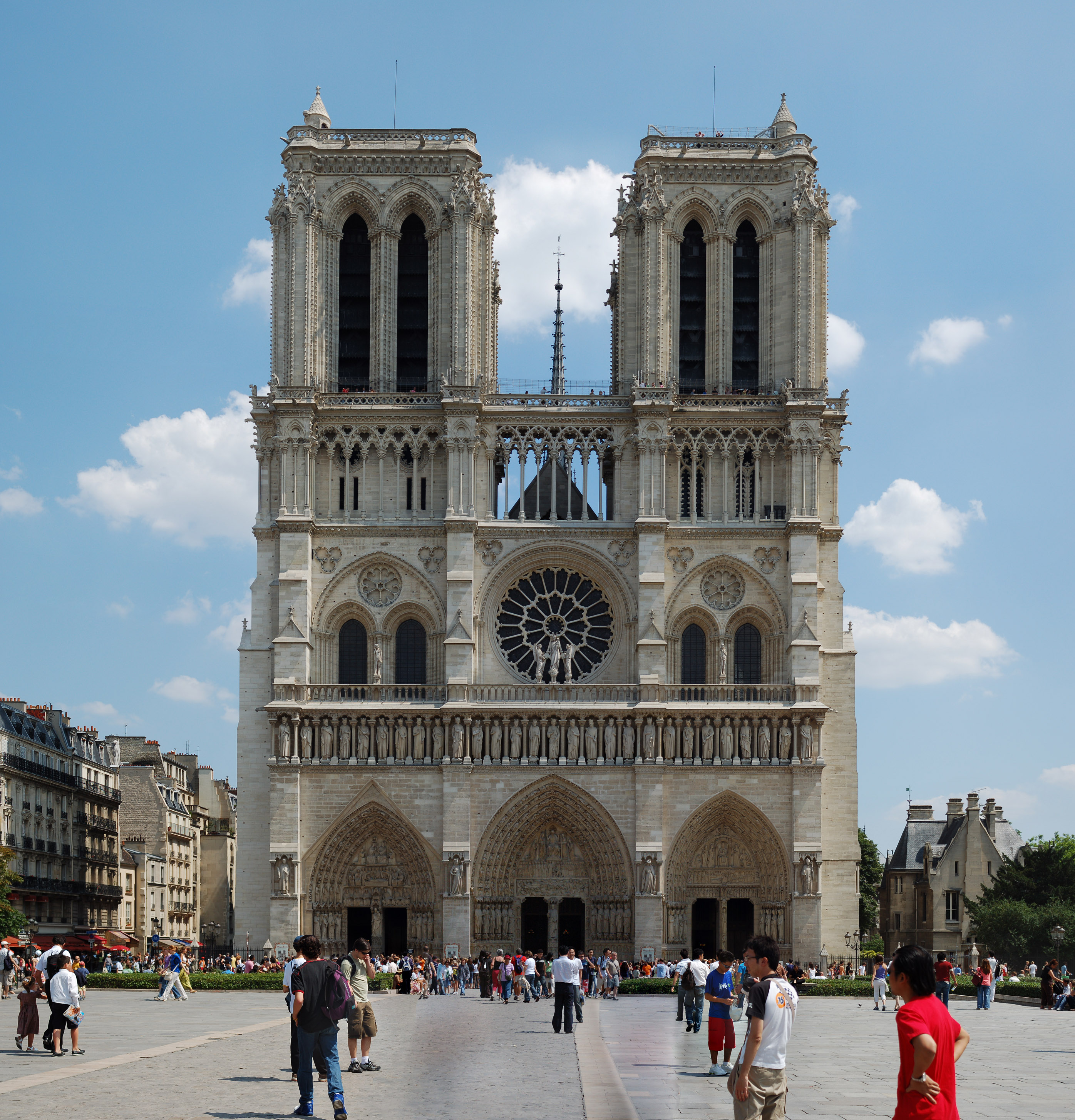 Notre Dame an Oldest Cathedral In Paris - Found The World