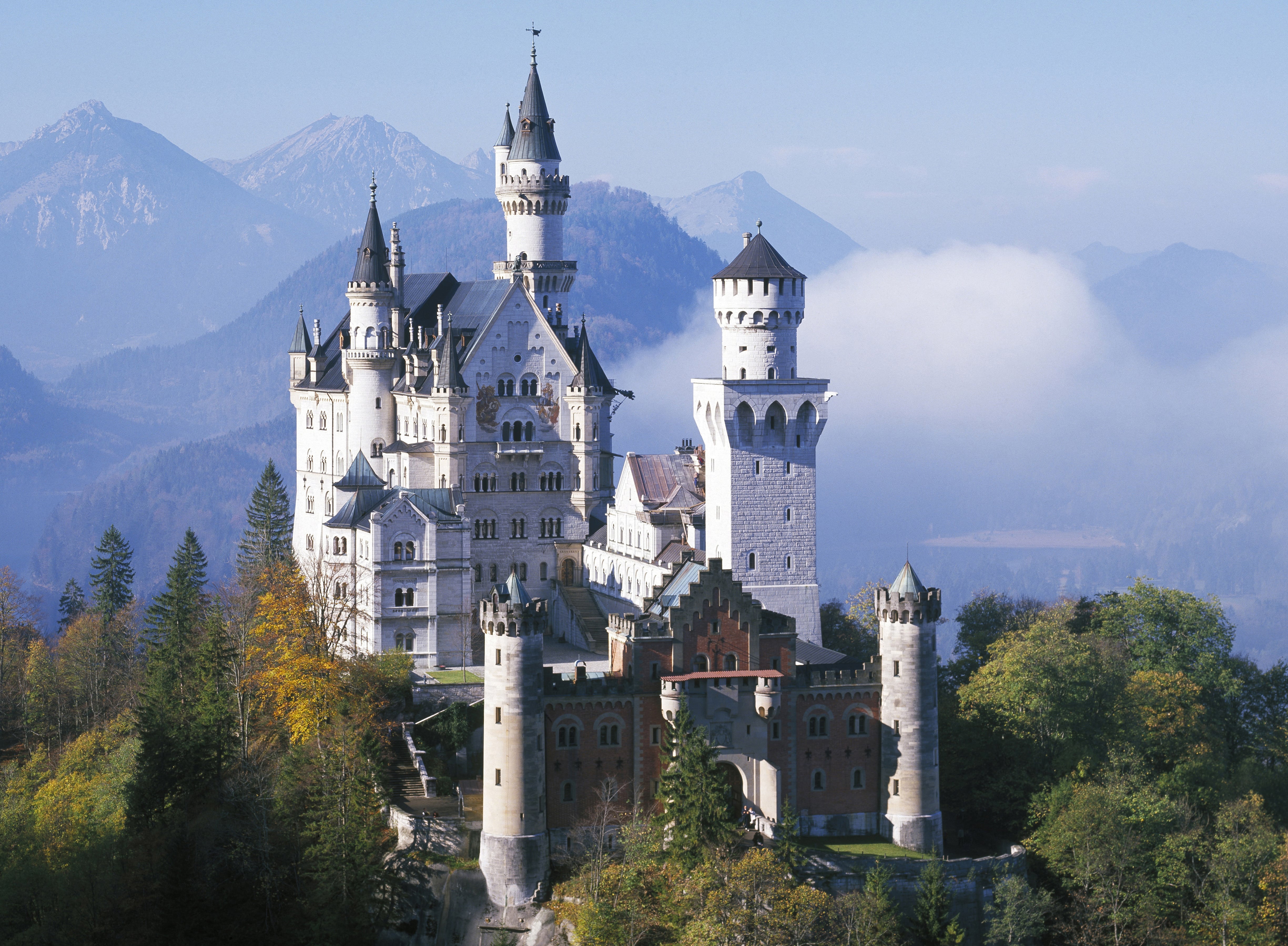 neuschwanstein-castle-palace-germany-bavaria-found-the-world