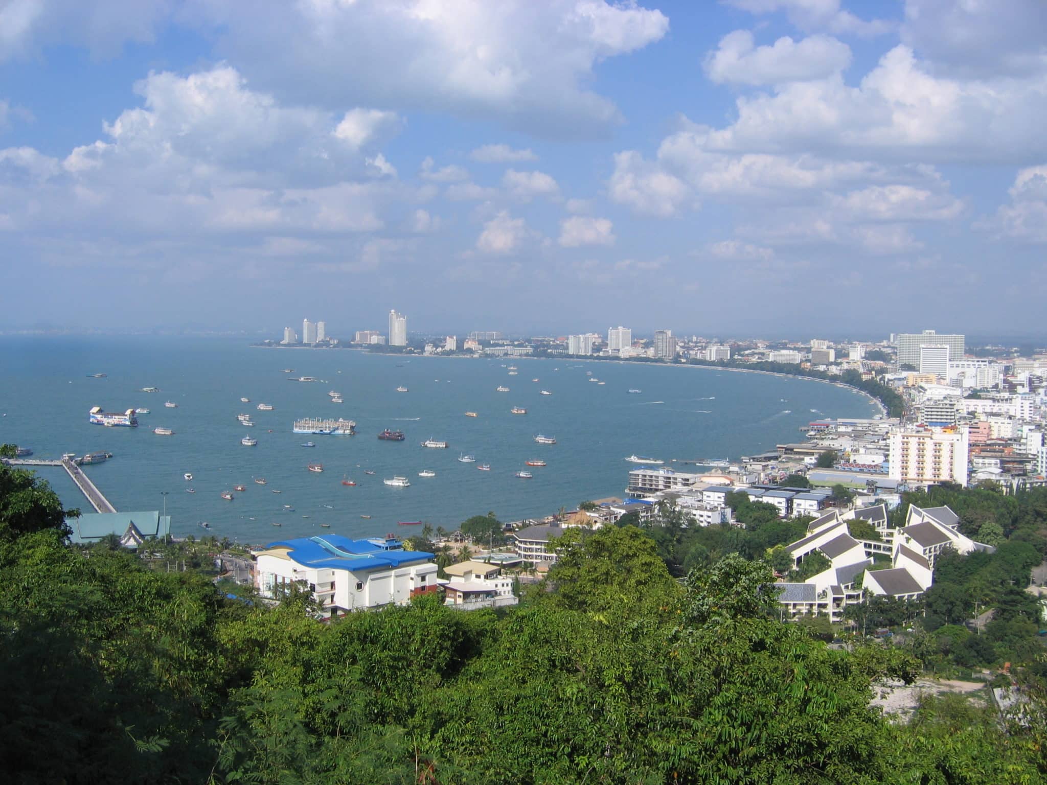What does pattaya mean in thailand?