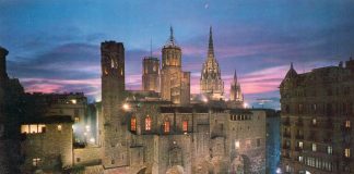 Barri Gotic, Barcelona Historical Building Barrio gotico neighbourhood in barcelona spain