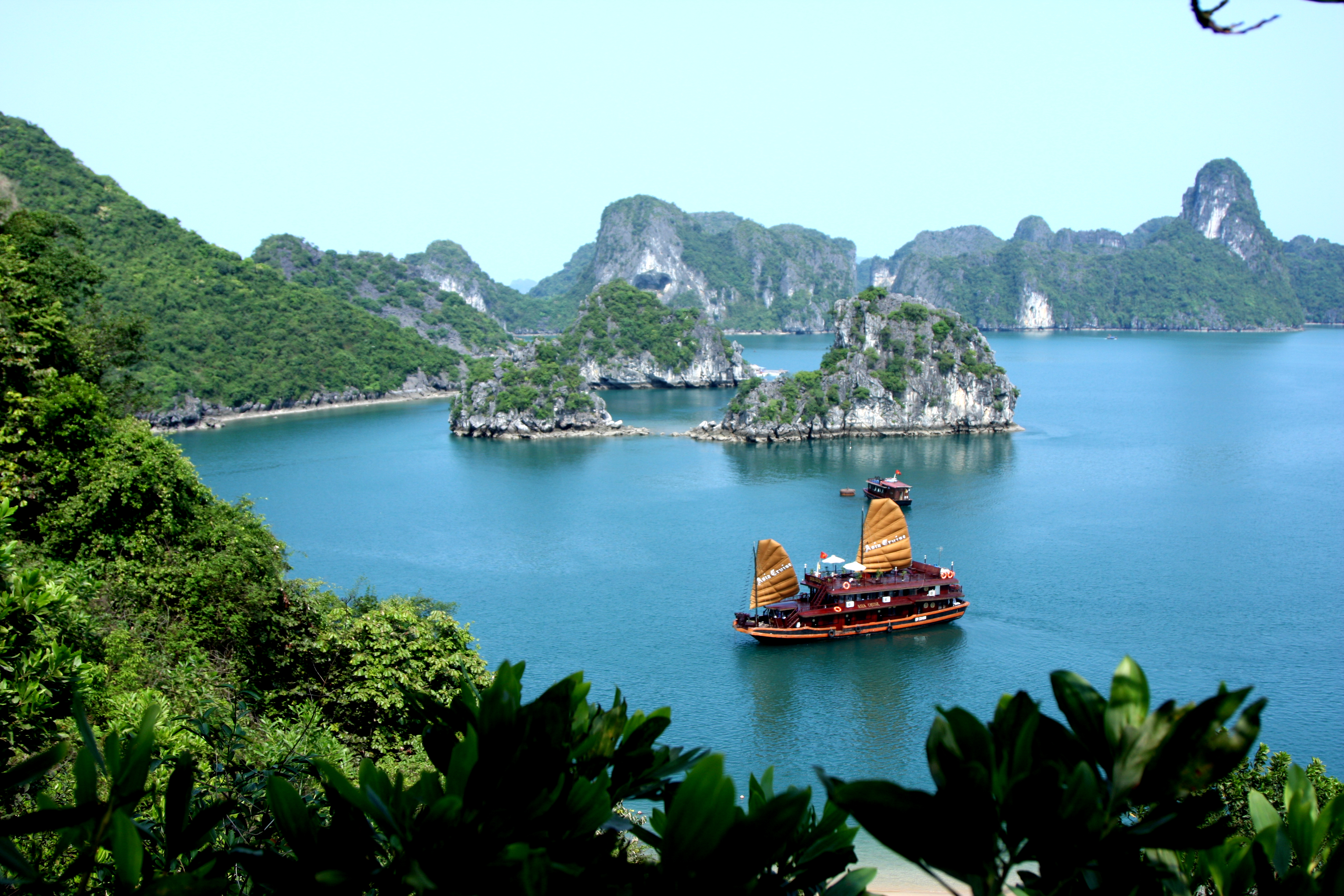 When to go and how to visit Halong Bay