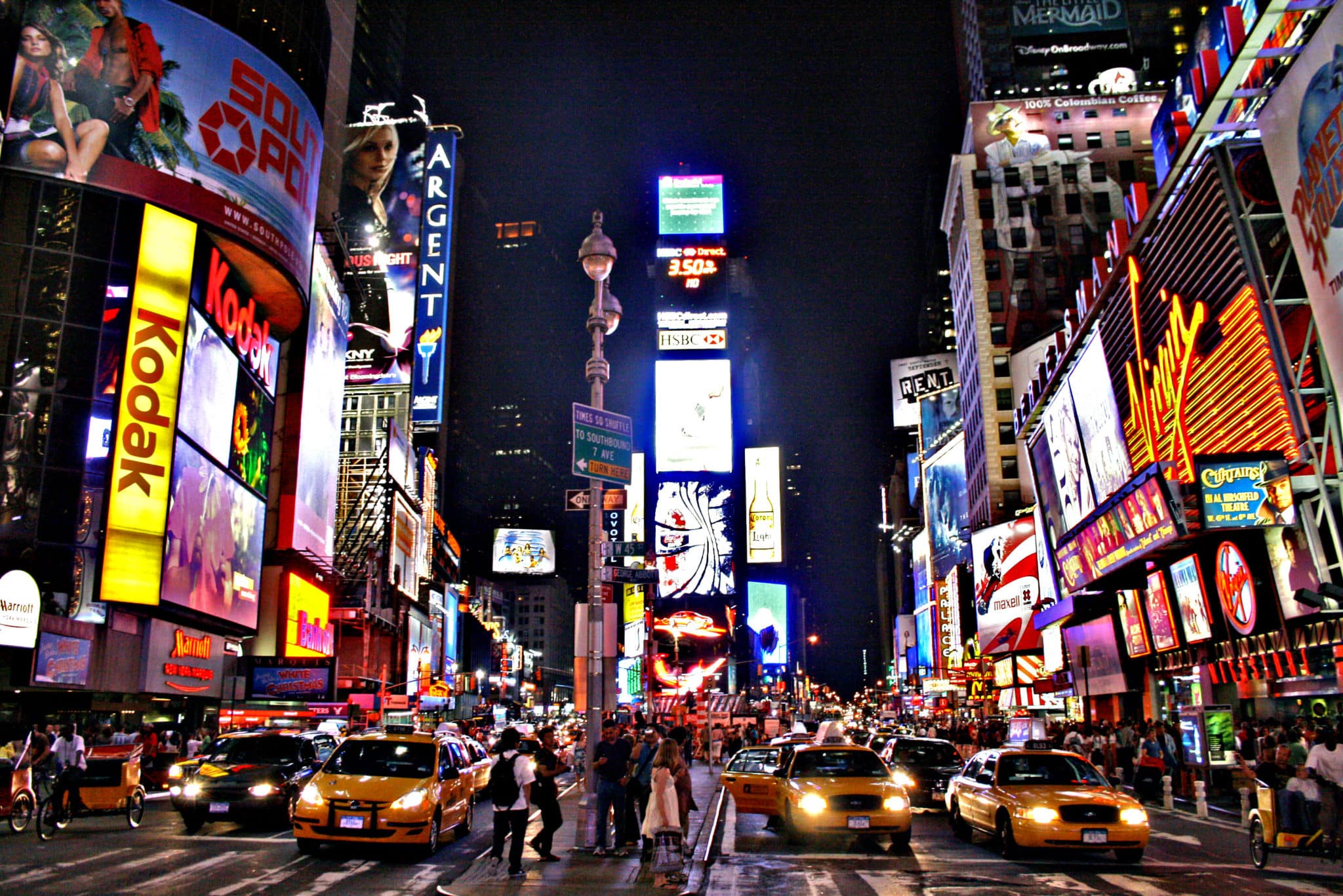 100+ Times Square Pictures [Scenic Travel Photos]