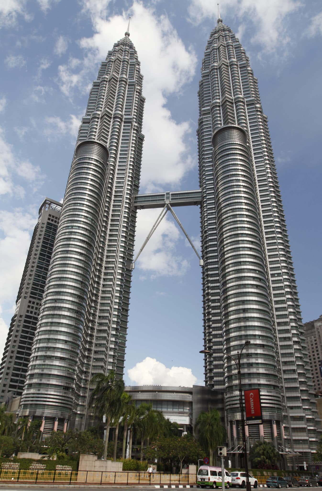 Petronas Twin Towers Time To Witness Some Architectural Beauties Found The World Twin towers correctional facility, los angeles, california. petronas twin towers time to witness