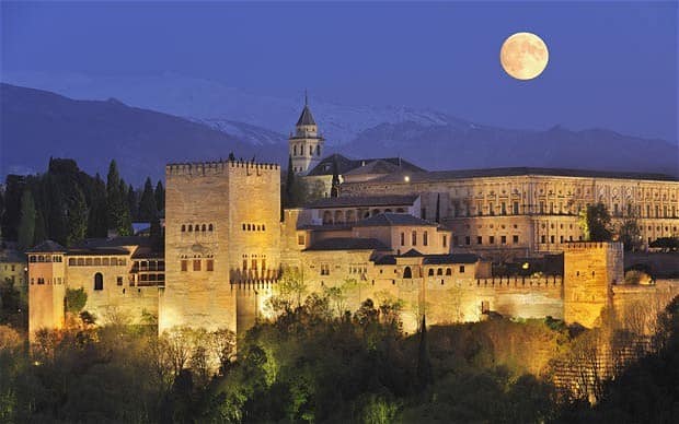 The Alhambra: An Arabic Fairytale in the Middle of Spain - Found The World