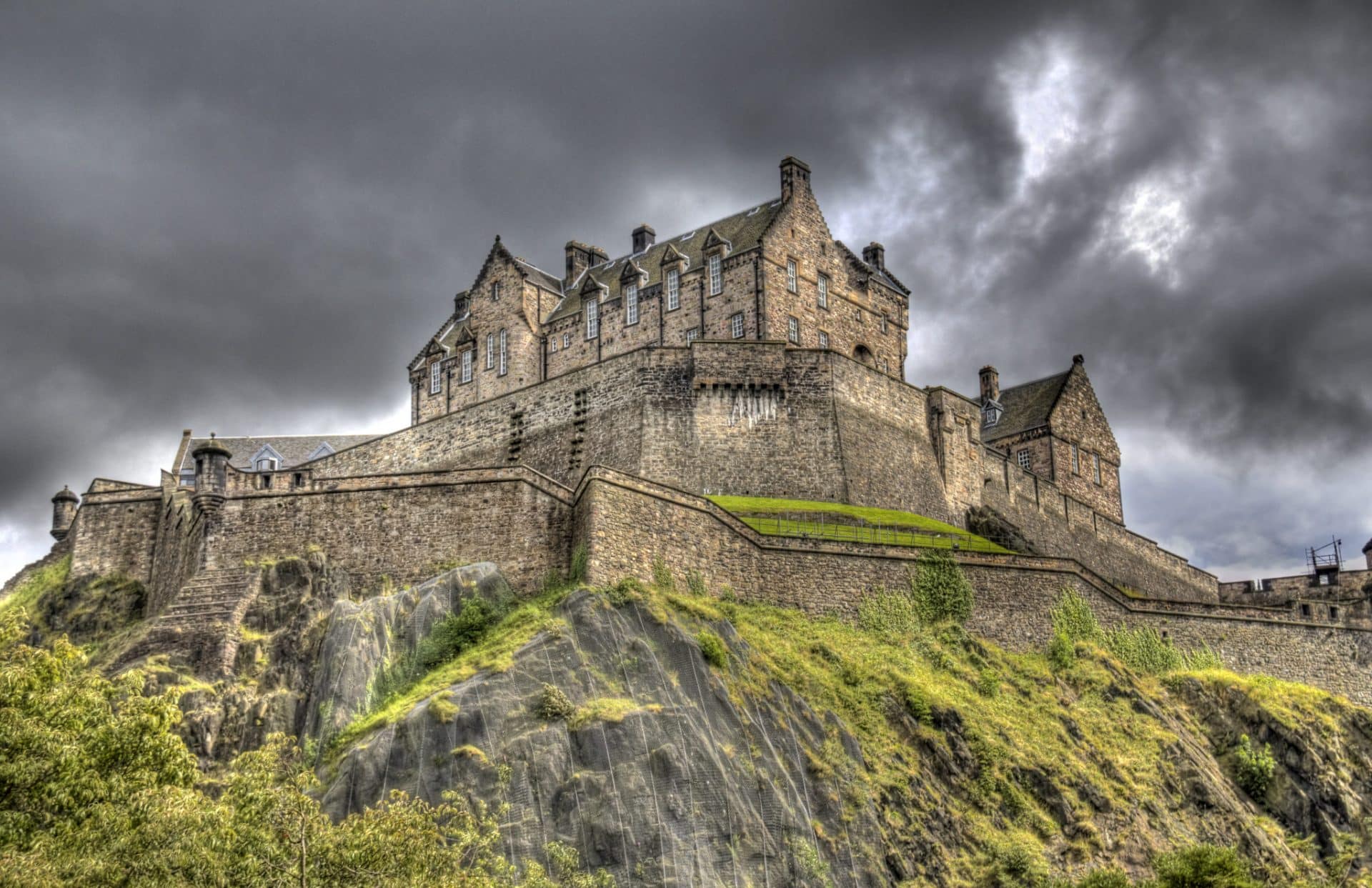 Edinburgh tour edinburghcastle remote