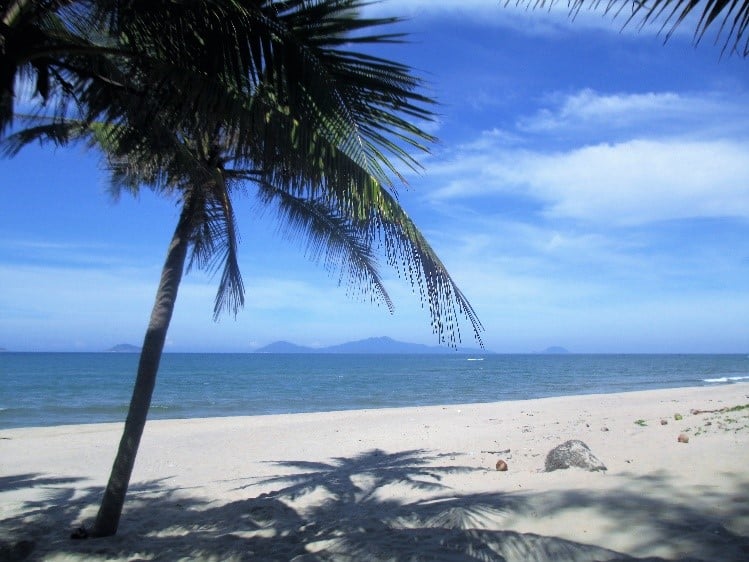 Hoi an beach vietnam