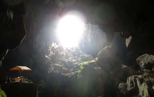Tham phu kham cave