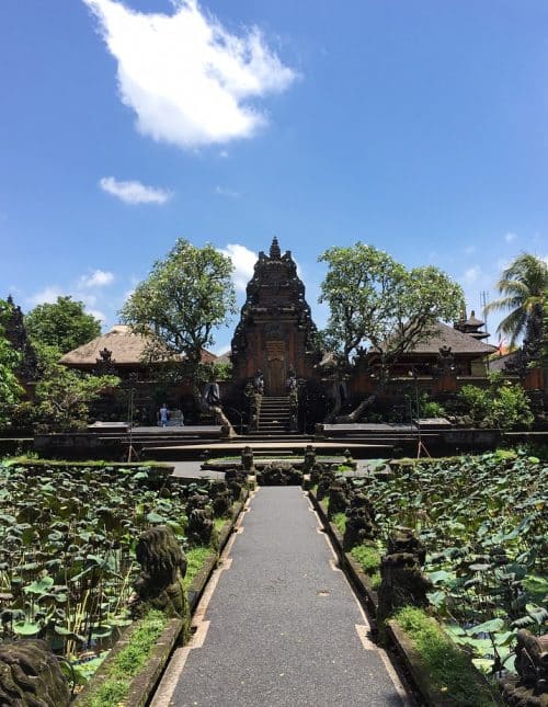 Bali ubud puri saraswati temple